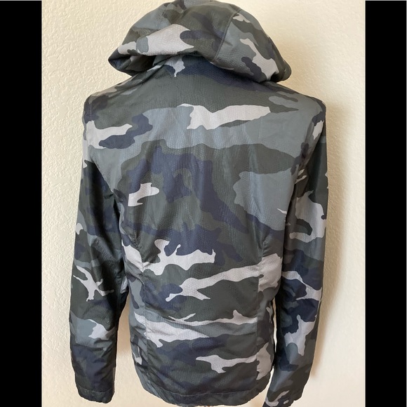 Camouflage jacket windbreaker Emporio Armani convertible jacket to vest size S - Picture 6 of 11